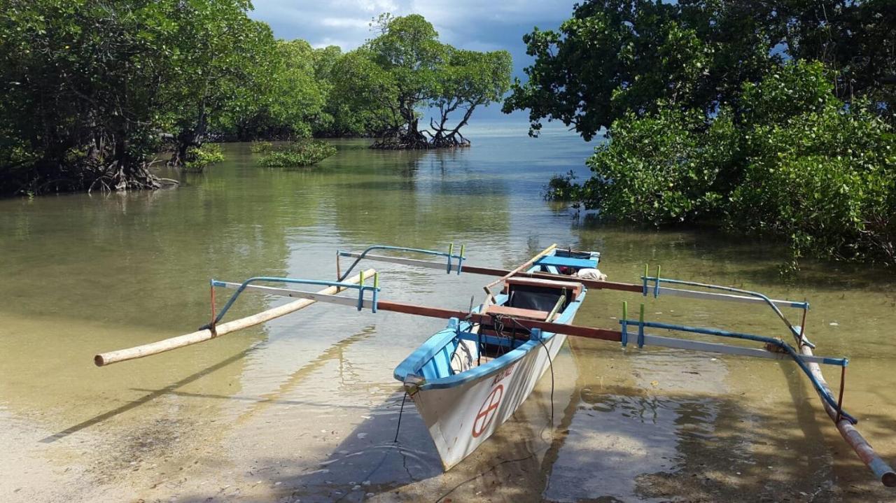 Nomad Divers Bangka Likupang Exteriör bild