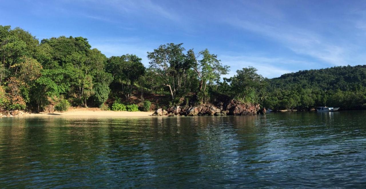 Nomad Divers Bangka Likupang Exteriör bild