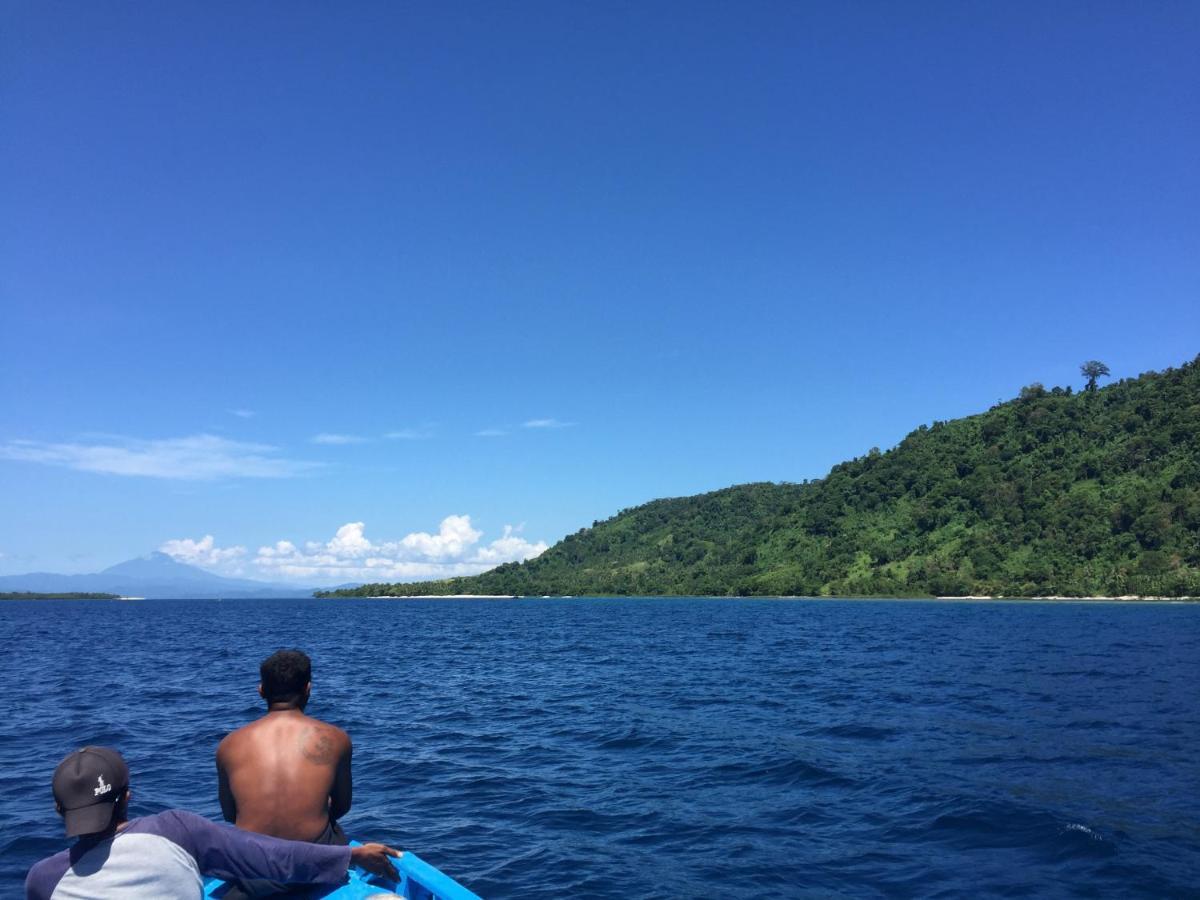 Nomad Divers Bangka Likupang Exteriör bild
